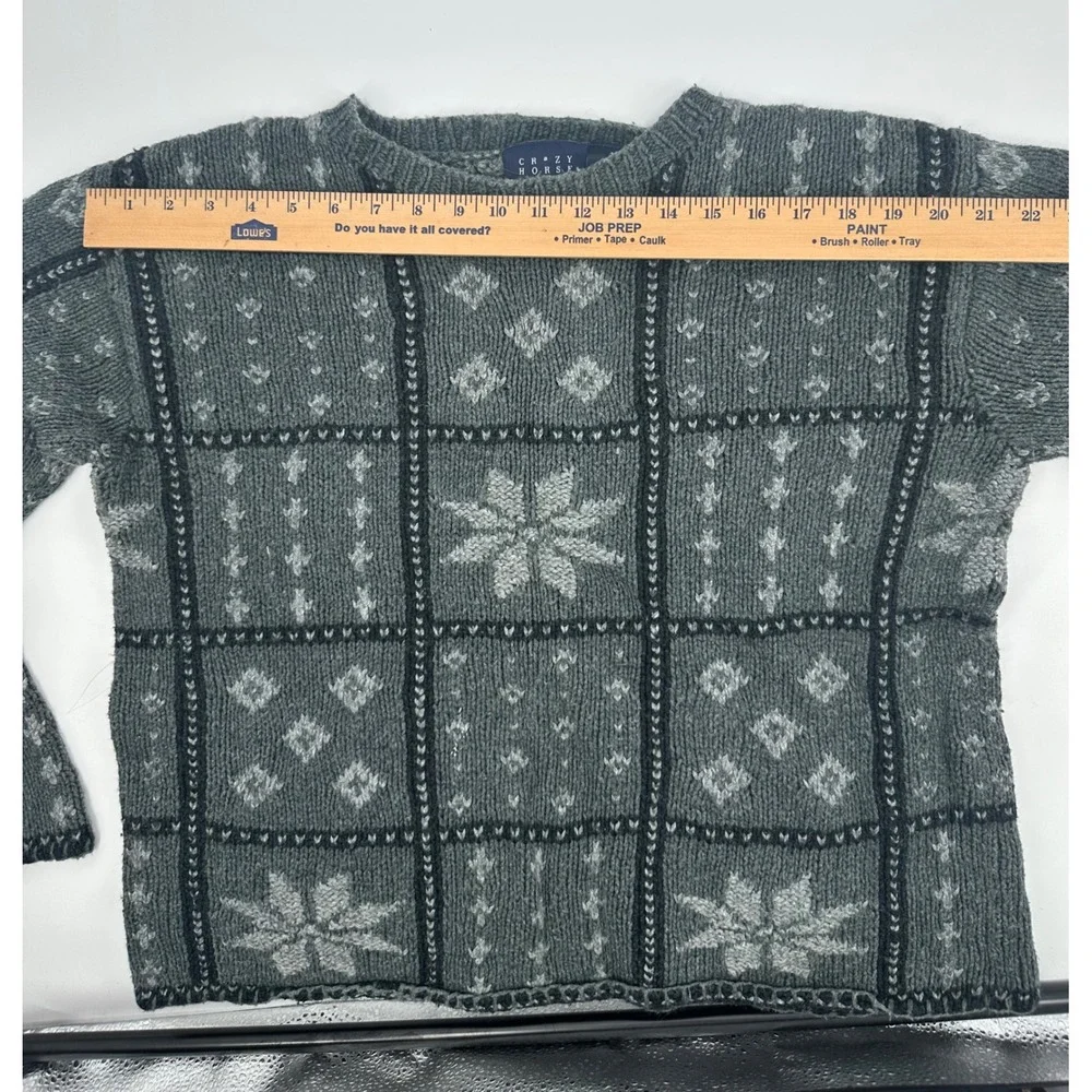 Crazy Horse Liz Claiborne Gray Fair Isle Snowflake Knit Sweater Womens S 1217 - Picture 7 of 8